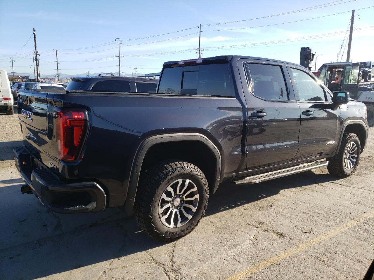 2023 GMC SIERRA K1500 AT4 VIN:1GTUUEEL1PZ300772