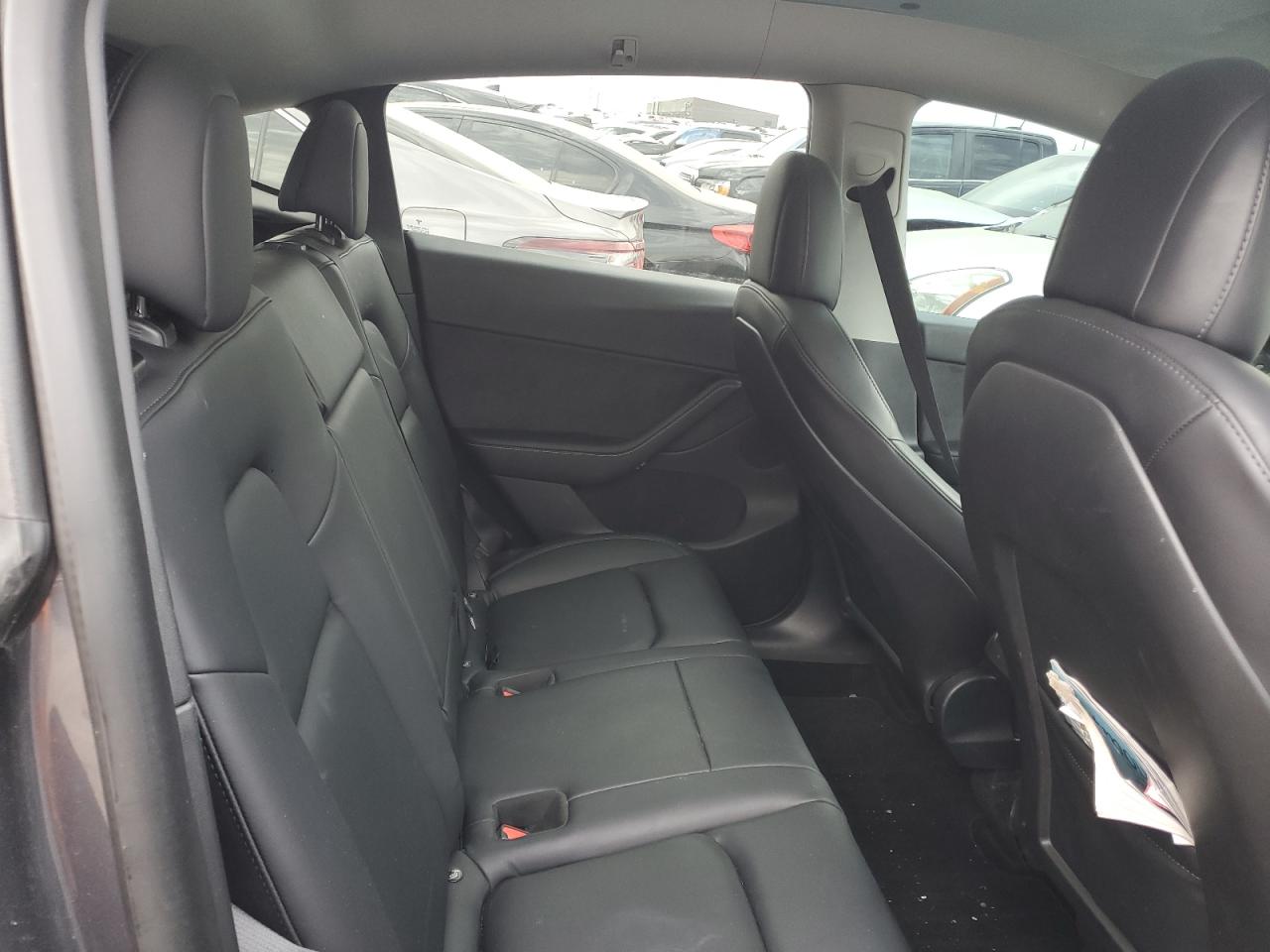 2022 TESLA MODEL Y  VIN:7SAYGDEE2NF368539