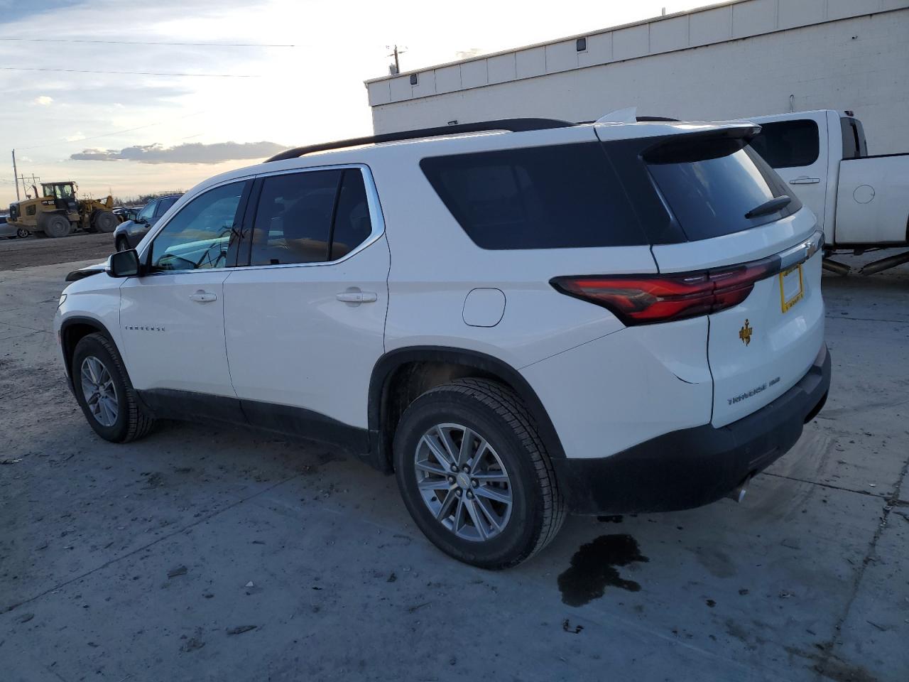 2022 CHEVROLET TRAVERSE LT VIN:1GNEVHKW6NJ105044