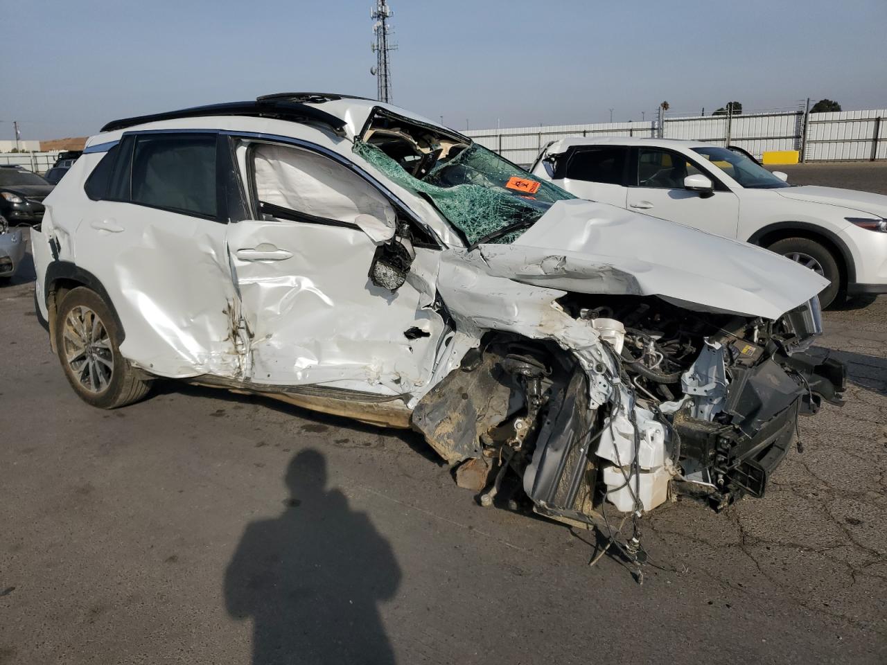 2023 TOYOTA COROLLA CROSS XLE VIN:7MUDAAAG4PV047349