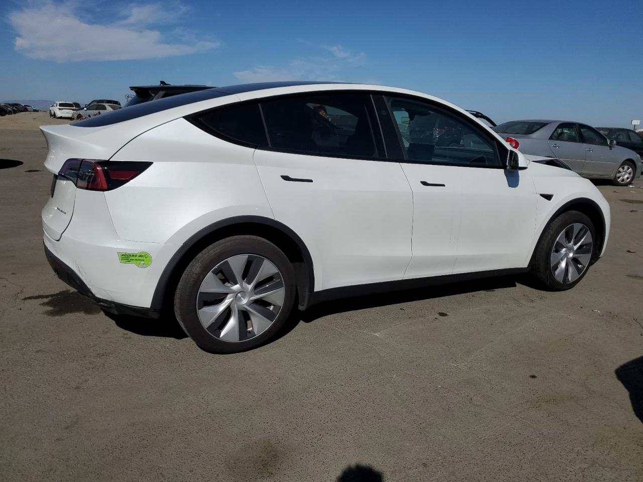 2023 TESLA MODEL Y  VIN:7SAYGDEE5PF812029