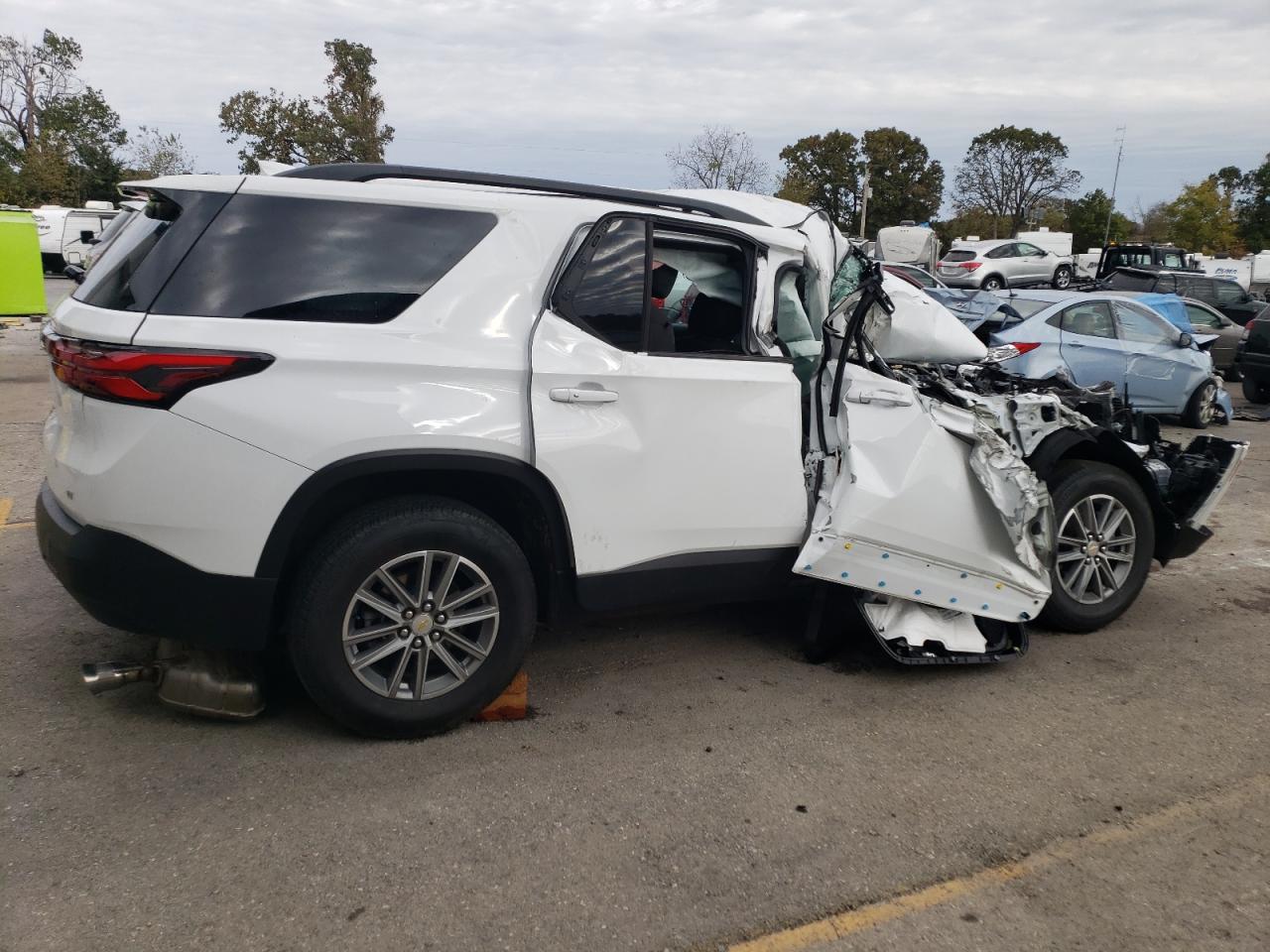2023 CHEVROLET TRAVERSE LT VIN:1GNERGKW4PJ255428