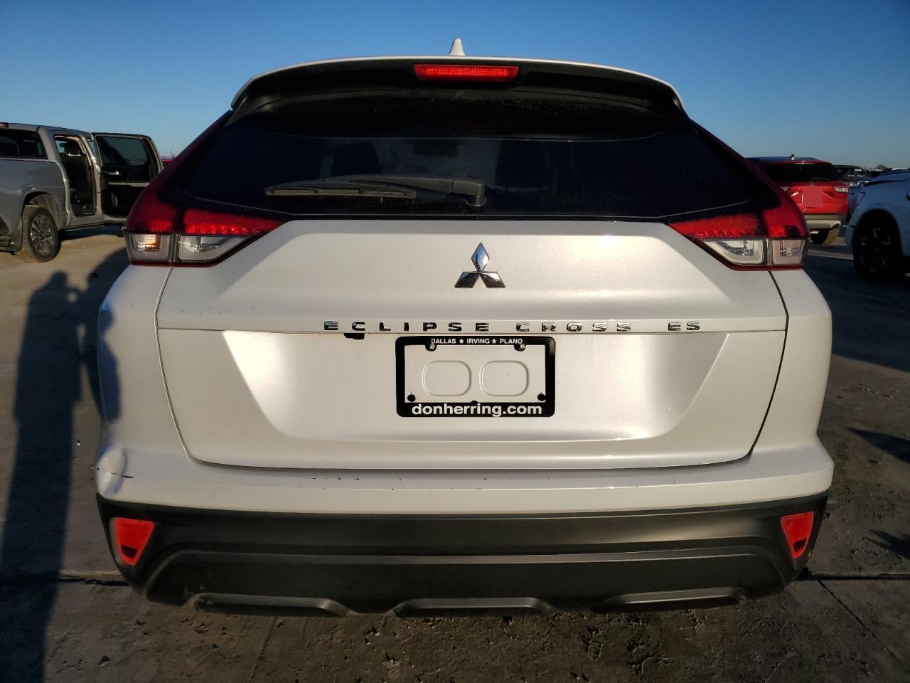 2022 MITSUBISHI ECLIPSE CROSS ES VIN:JA4ASUAA8NZ044628