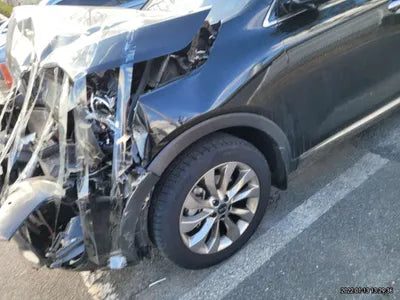 2018 Kia Sorento KNAPS81BBJA401725 VIN:KNAPS81BBJA401725