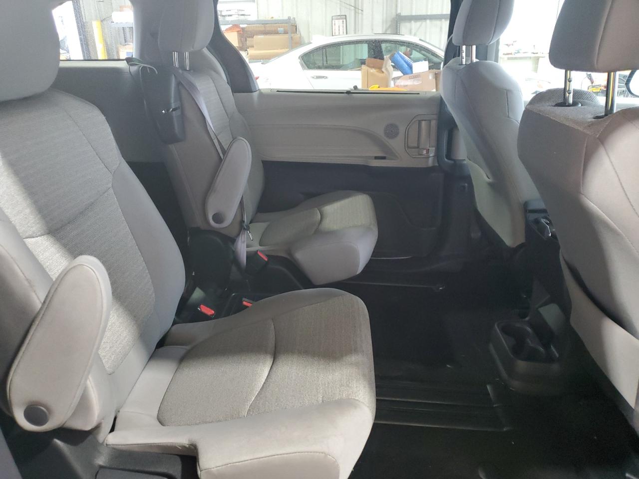 2023 TOYOTA SIENNA LE VIN:5TDKRKEC3PS146087