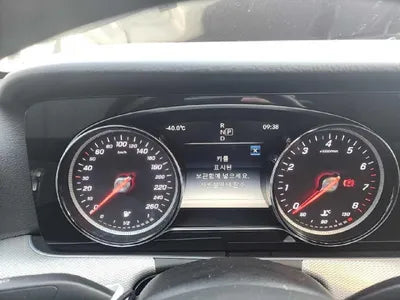 2018 Mercedes-Benz E 200 VIN: