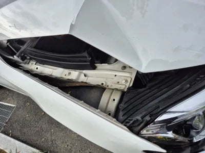 2019 Mercedes-Benz GLC 300 VIN: