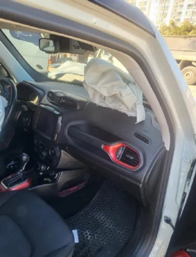 2018 Jeep Renegade 1C4BU0000JPH61133 VIN:1C4BU0000JPH61133