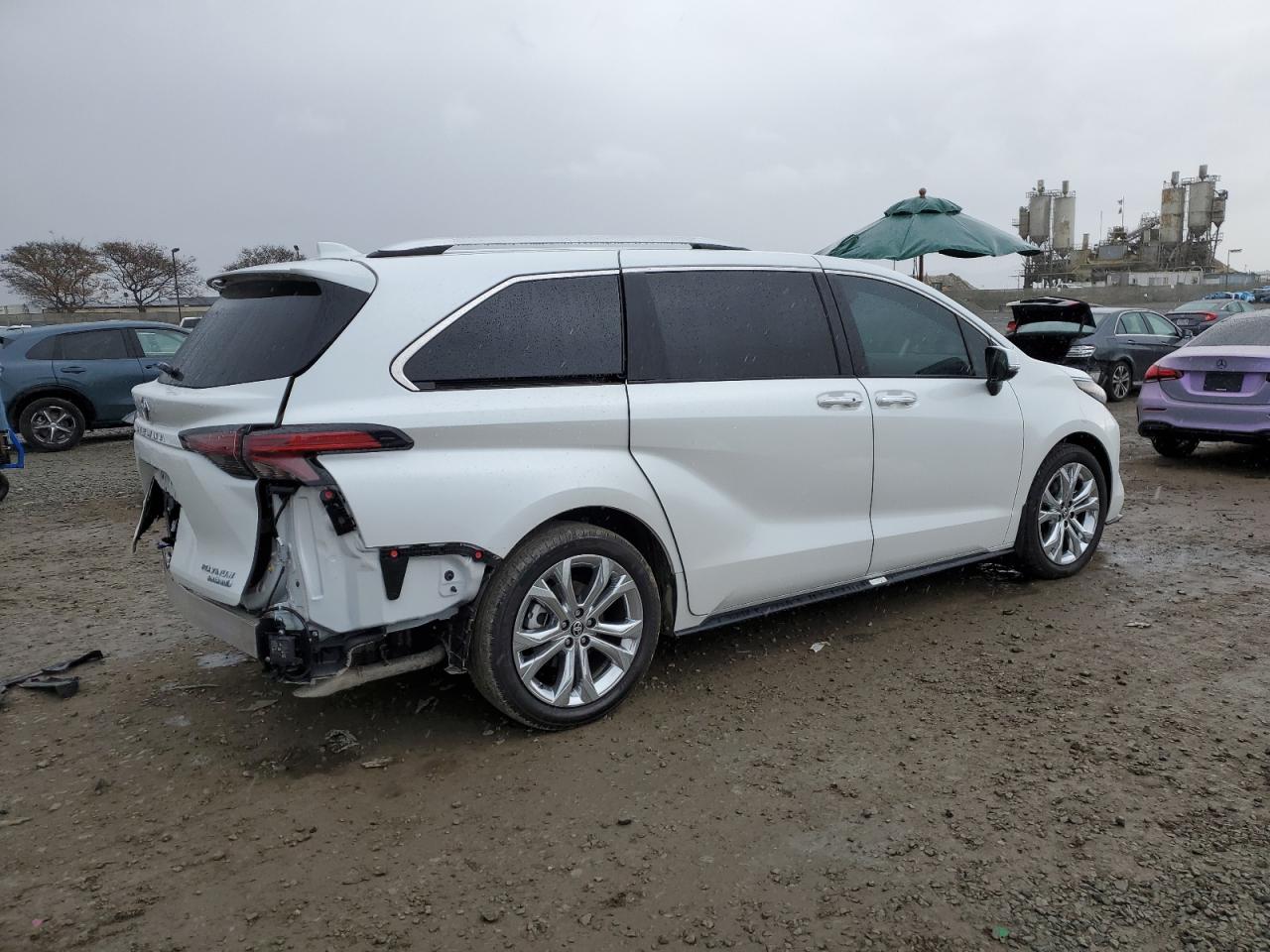 2024 TOYOTA SIENNA LIMITED VIN:5TDERKEC5RS220903