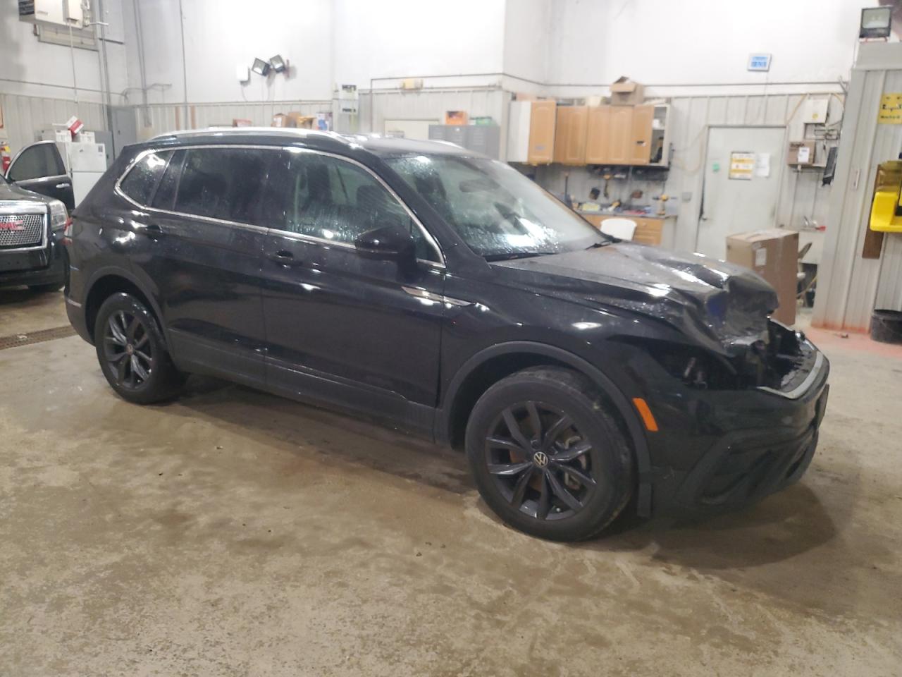 2022 VOLKSWAGEN TIGUAN SE VIN:3VV2B7AX8NM099471