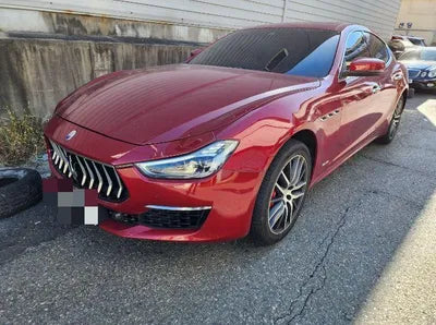 2019 Maserati Ghibli VIN: