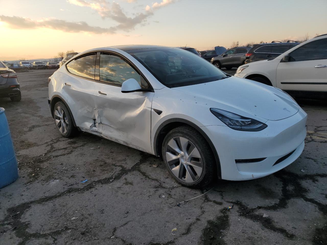 2023 TESLA MODEL Y  VIN:7SAYGDEE0PA056087