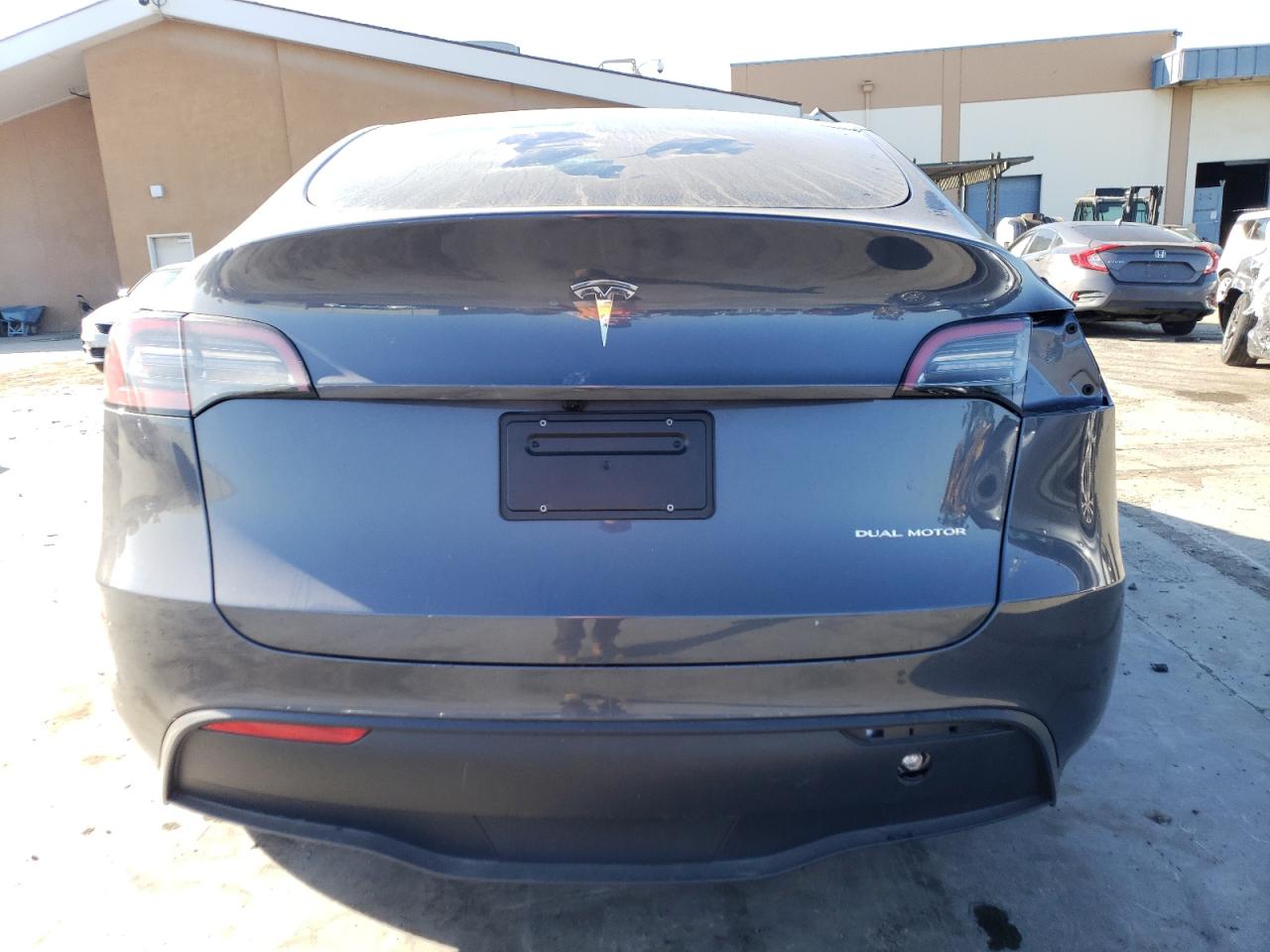 2023 TESLA MODEL Y  VIN:7SAYGDEE5PF935653