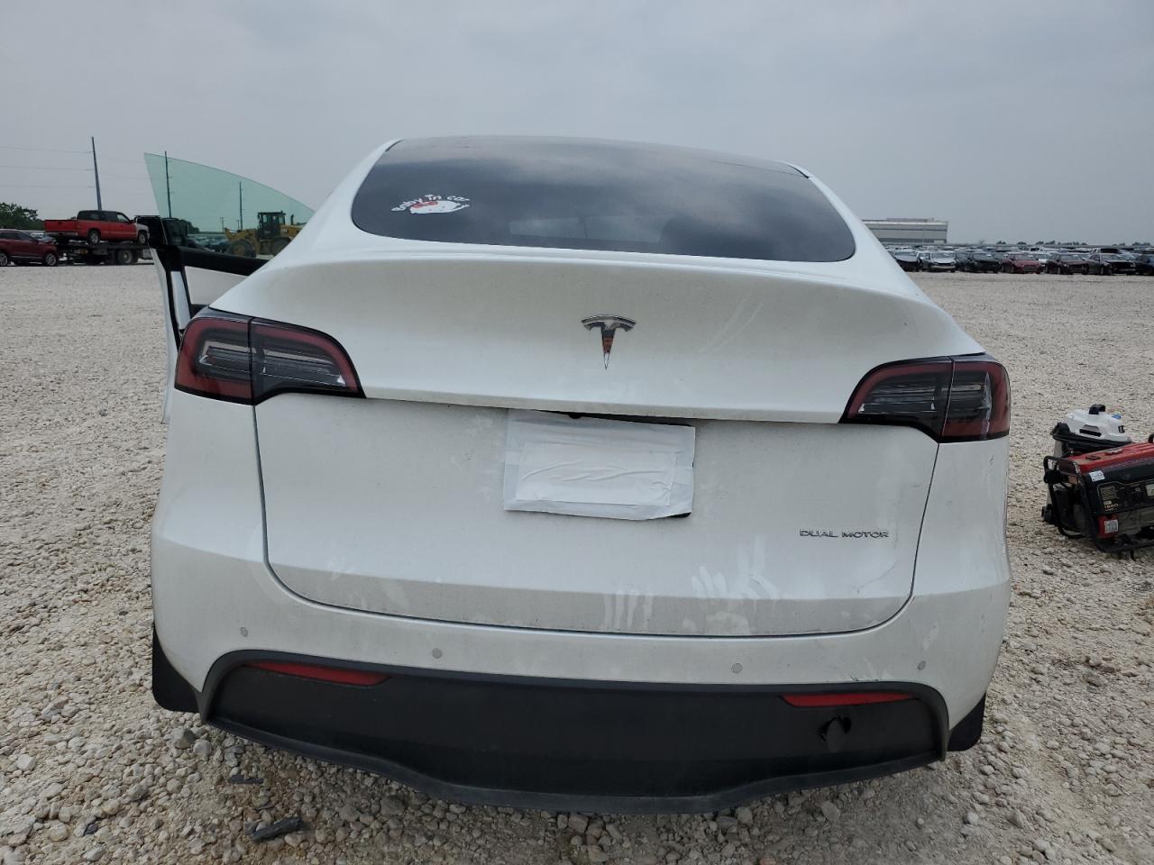 2022 TESLA MODEL Y  VIN:7SAYGAEE8NF362226