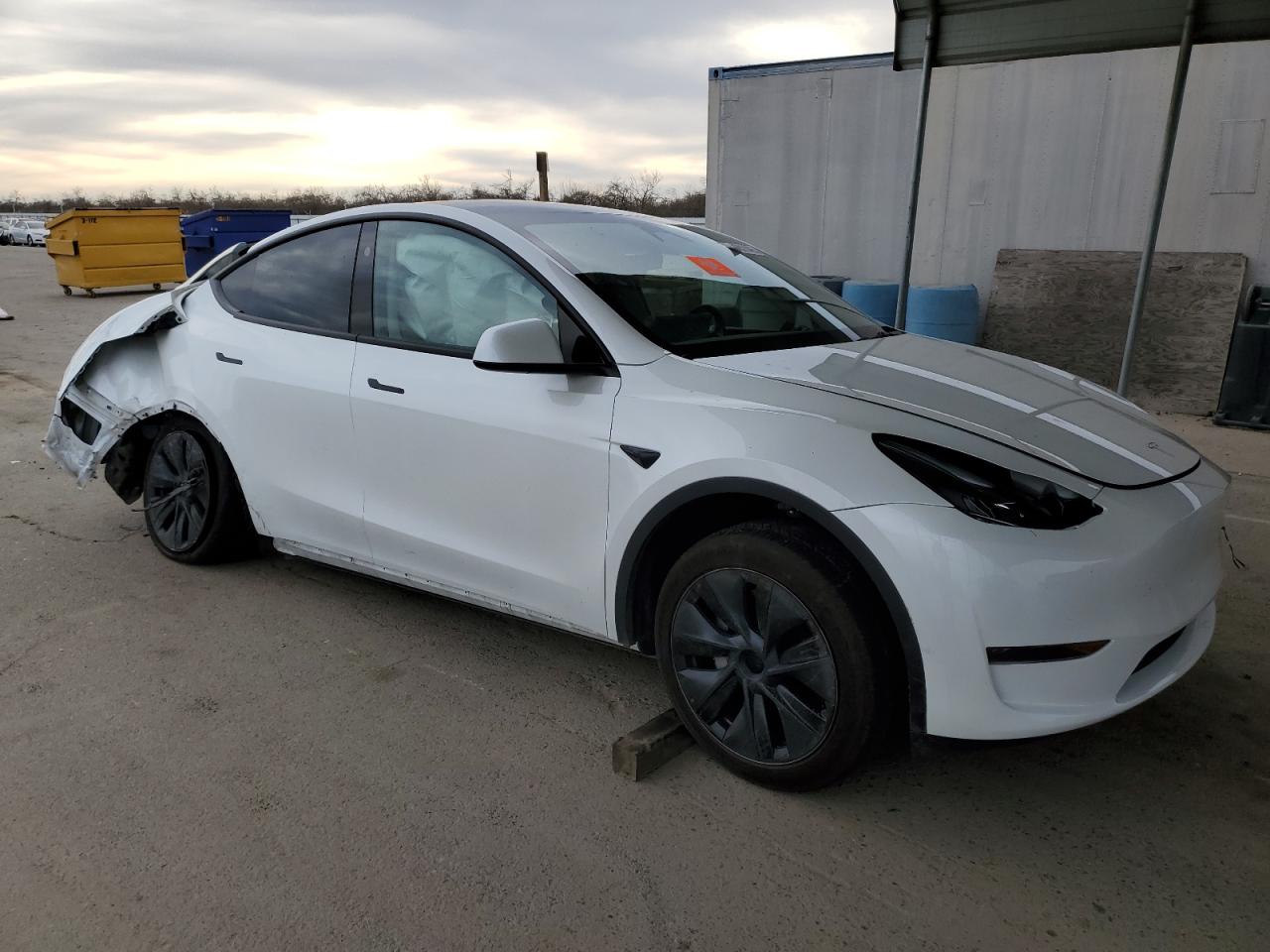 2024 TESLA MODEL Y  VIN:7SAYGDED2RF155992
