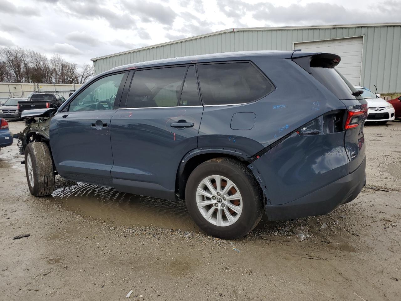 2024 TOYOTA GRAND HIGHLANDER XLE VIN:5TDAAAB52RS019143