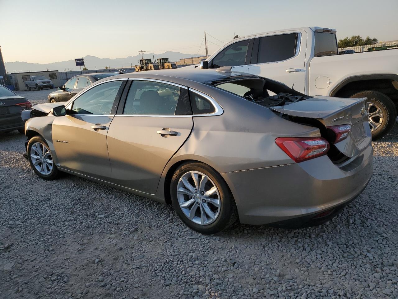 2022 CHEVROLET MALIBU LT VIN:1G1ZD5ST4NF165949