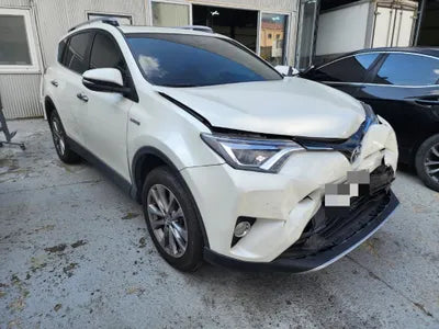 2017 Toyota RAV4 VIN: