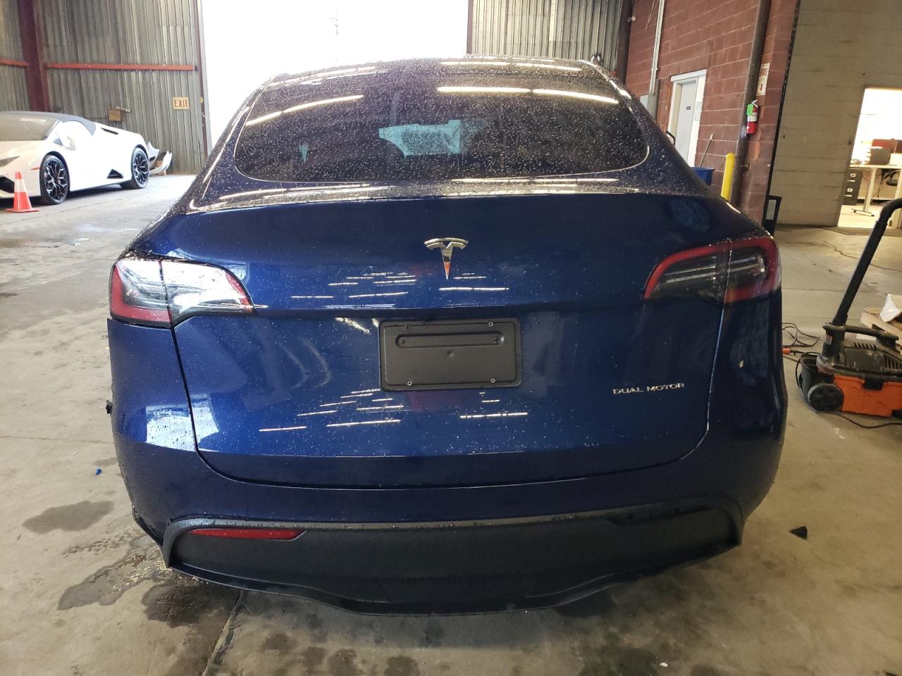 2023 TESLA MODEL Y  VIN:7SAYGDEE3PF790130