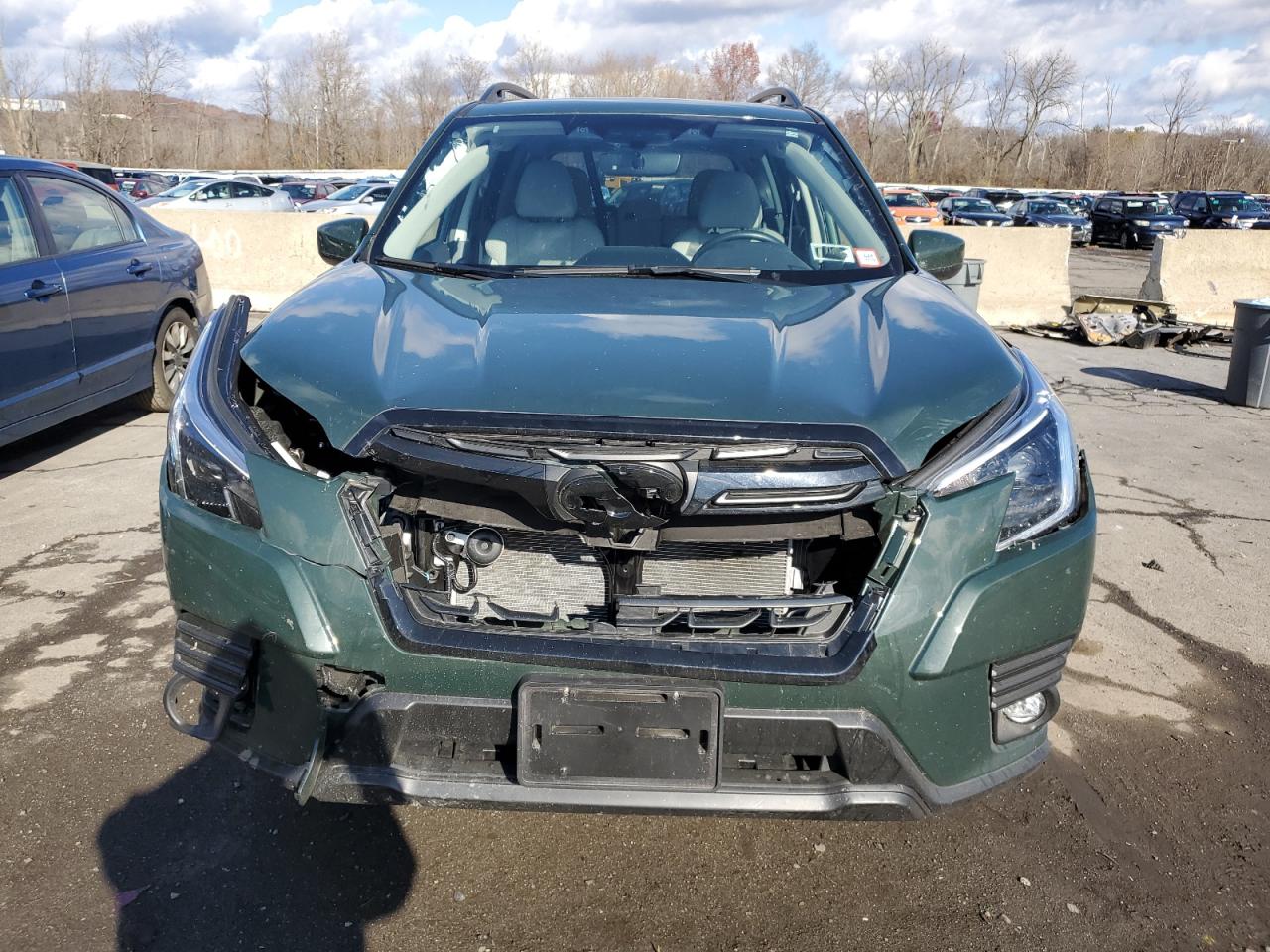 2024 SUBARU FORESTER PREMIUM VIN:JF2SKADC8RH425379