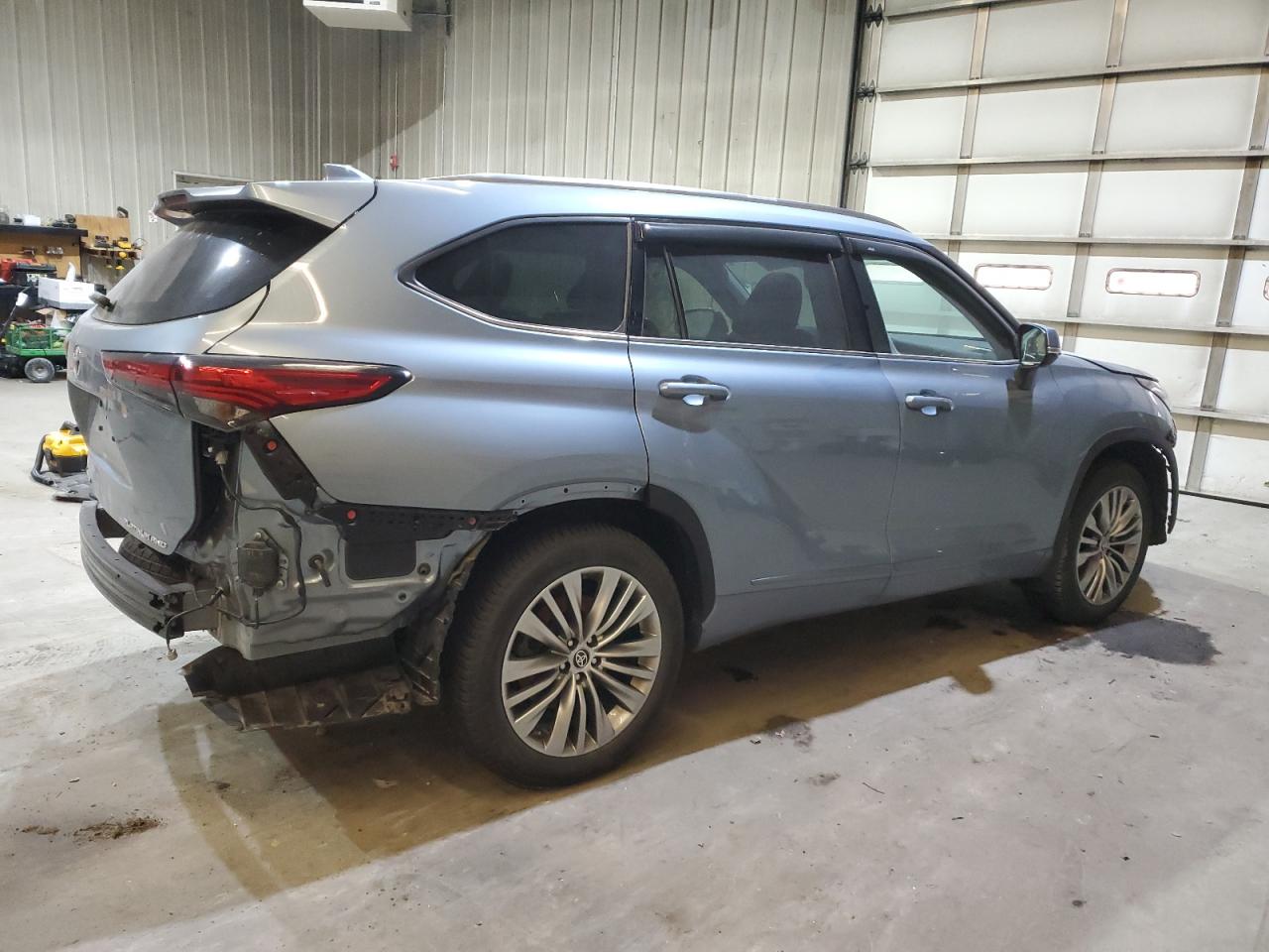 2022 TOYOTA HIGHLANDER PLATINUM VIN:5TDFZRBH3NS219756