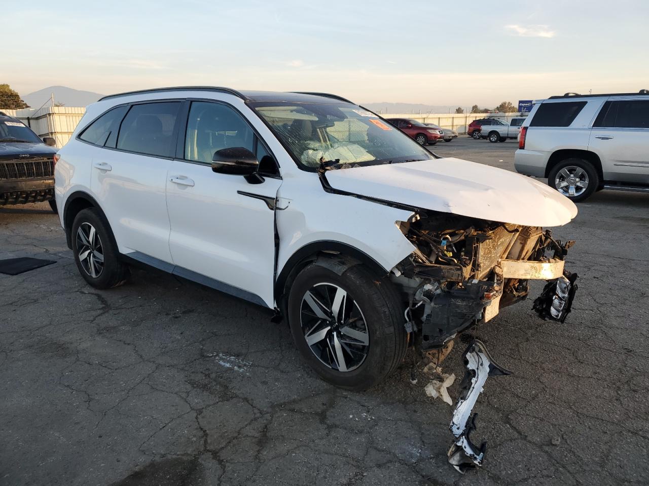 2022 KIA SORENTO EX VIN:5XYRH4LF2NG140124