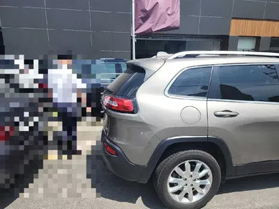 2017 Jeep Cherokee VIN: