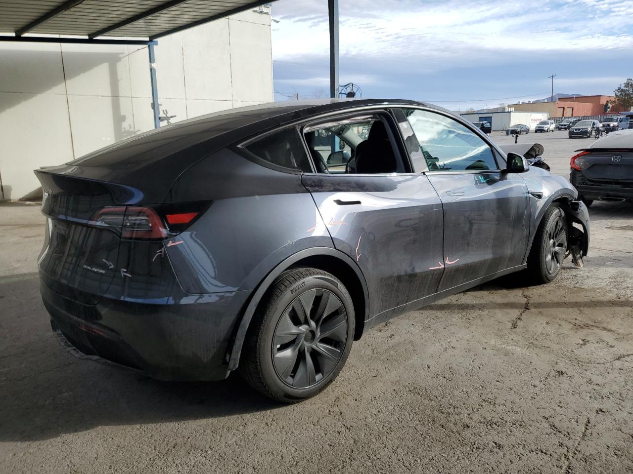 2024 TESLA MODEL Y  VIN:7SAYGDEE0RA301201