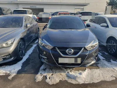 2018 Nissan Maxima VIN:
