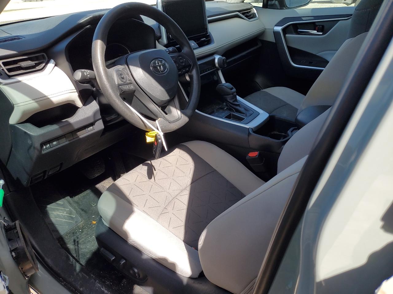 2023 TOYOTA RAV4 XLE VIN:2T3W1RFV5PW253318