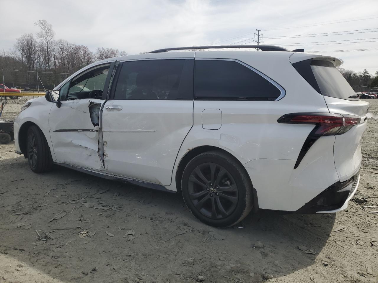 2022 TOYOTA SIENNA XSE VIN:5TDDRKEC2NS094411