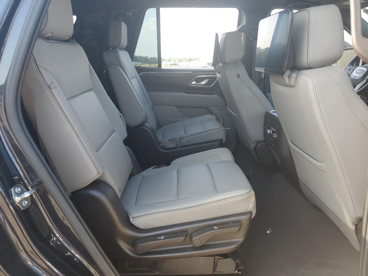 2023 GMC YUKON SLT VIN:1GKS1BKD3PR252031