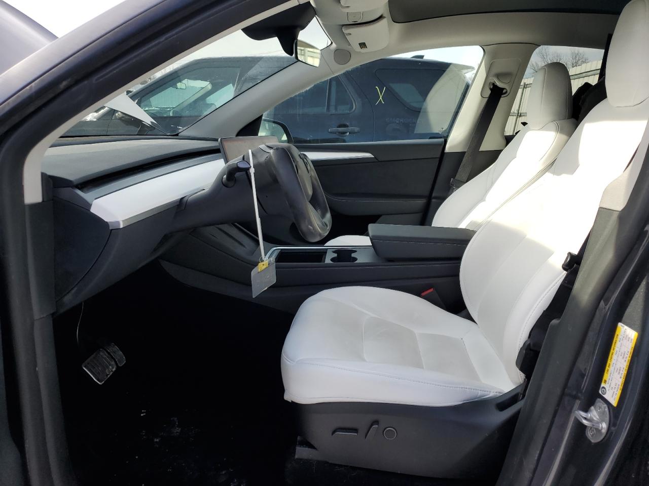 2023 TESLA MODEL Y  VIN:7SAYGDEEXPF883467