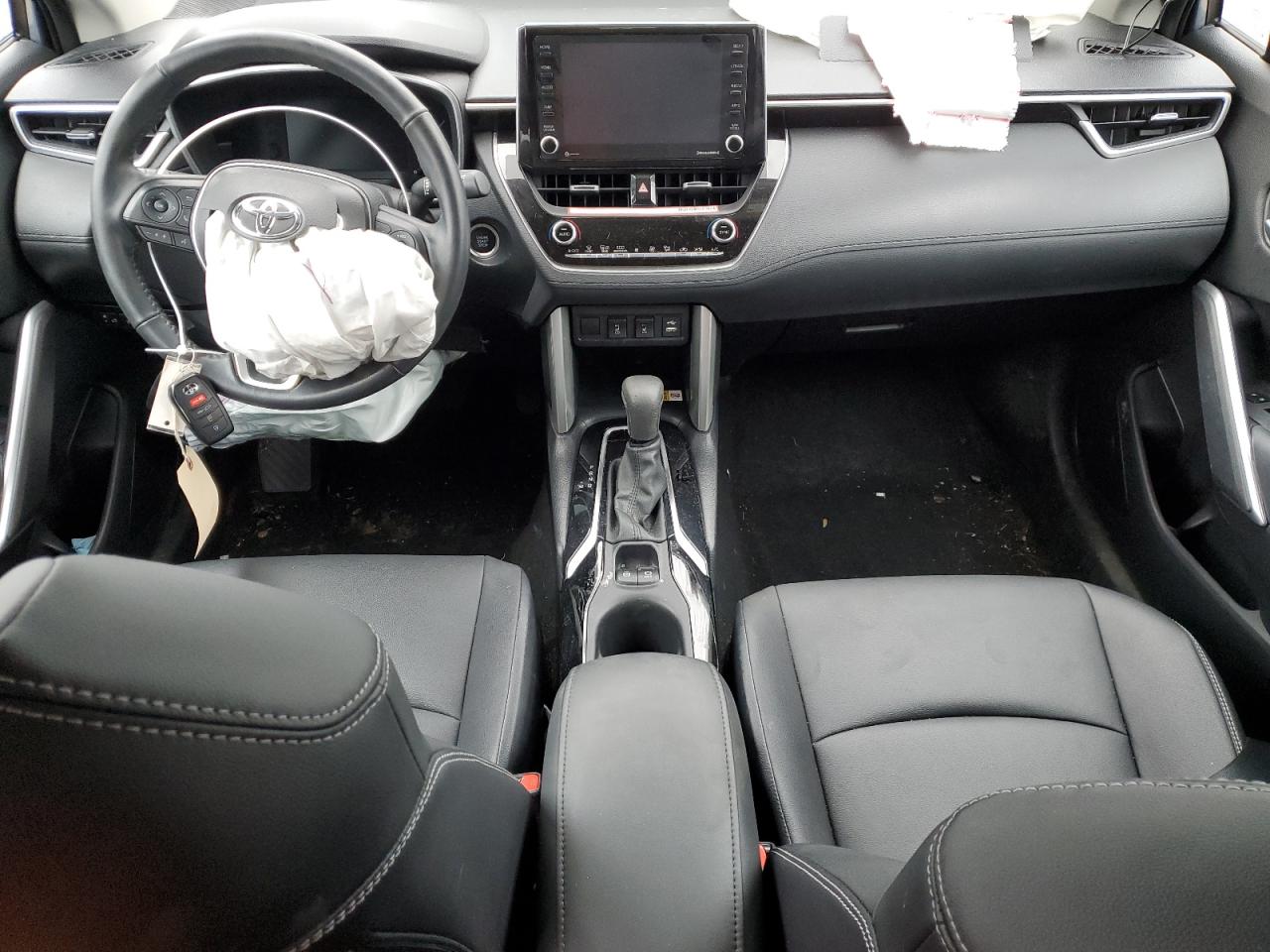 2022 TOYOTA COROLLA CROSS XLE VIN:7MUDAABG9NV015122