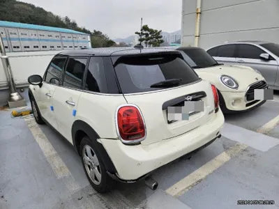 2019 MINI Cooper VIN: