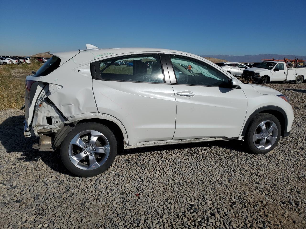 2022 HONDA HR-V LX VIN:3CZRU6H32NM756943
