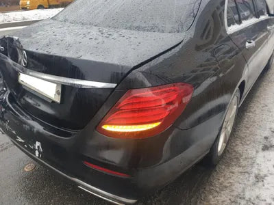 2018 Mercedes-Benz E 200 WDDZF4CB7JA435142 VIN:WDDZF4CB7JA435142