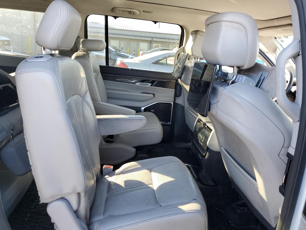 2022 JEEP WAGONEER SERIES III VIN:1C4SJVDT6NS101658