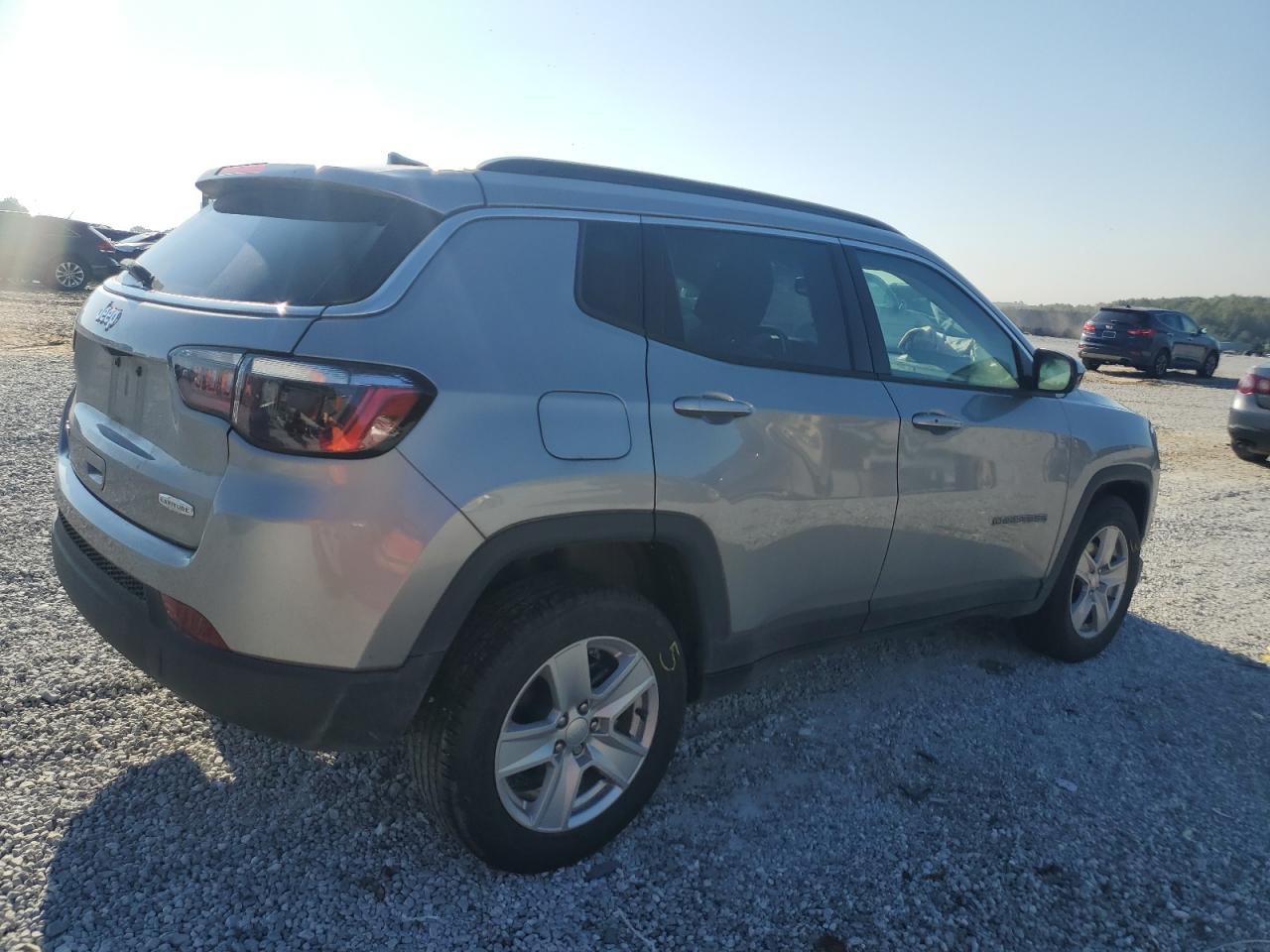 2022 JEEP COMPASS LATITUDE VIN:3C4NJDBB8NT221879