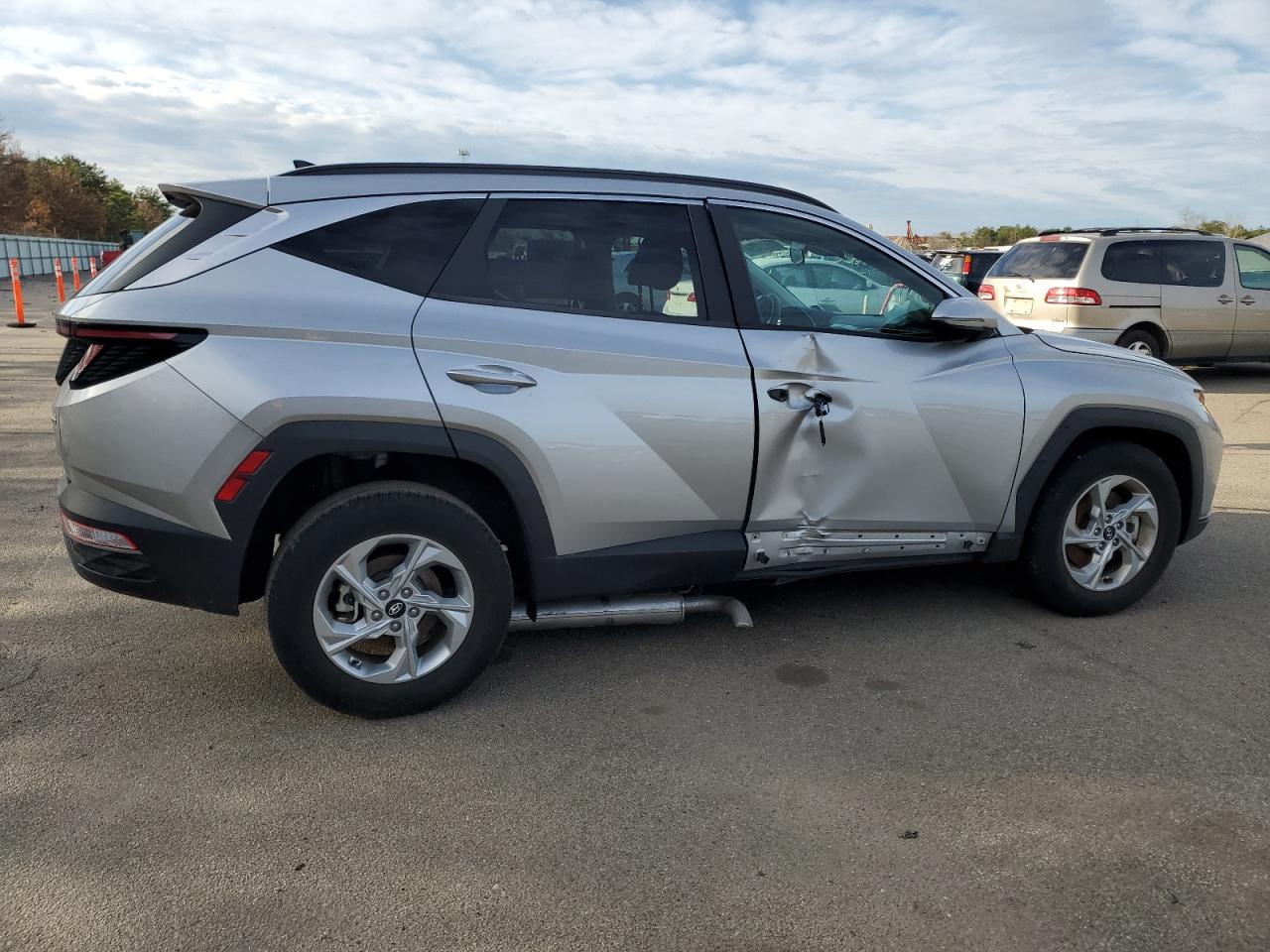 2022 HYUNDAI TUCSON SEL VIN:5NMJBCAE7NH093598