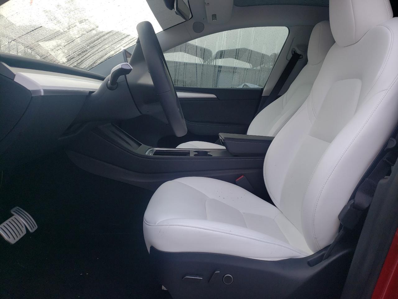 2024 TESLA MODEL Y  VIN:7SAYGDEF0RA265342