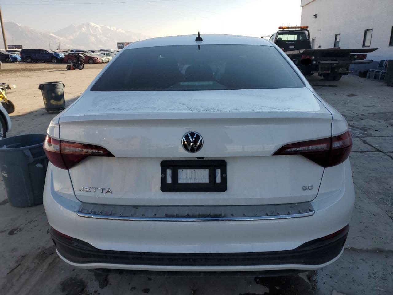 2024 VOLKSWAGEN JETTA SE VIN:3VWEM7BU0RM027838