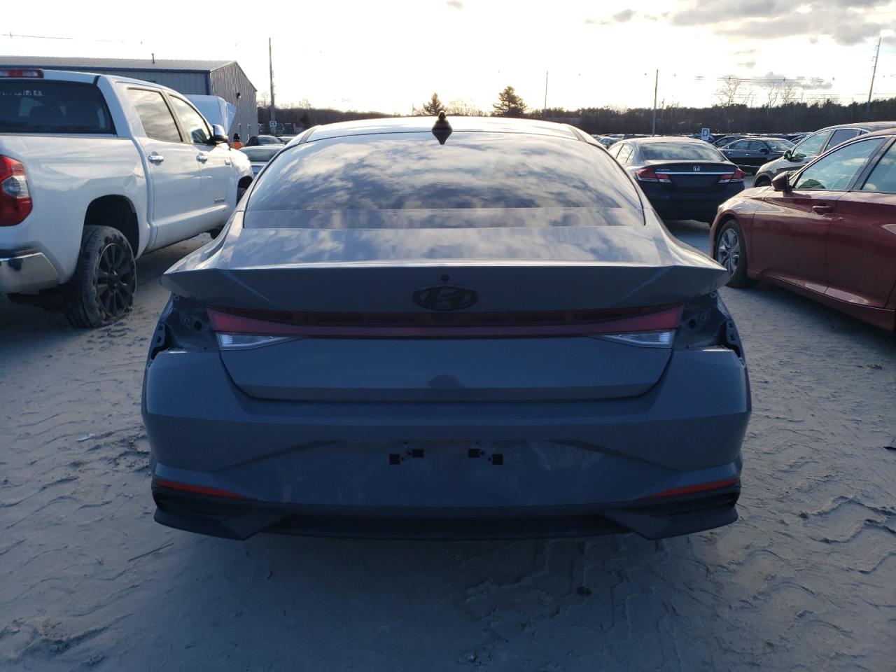 2022 HYUNDAI ELANTRA SEL VIN:KMHLS4AG3NU217984