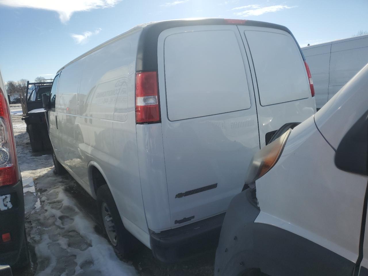 2022 CHEVROLET EXPRESS G2500  VIN:1GCWGAF72N1259915