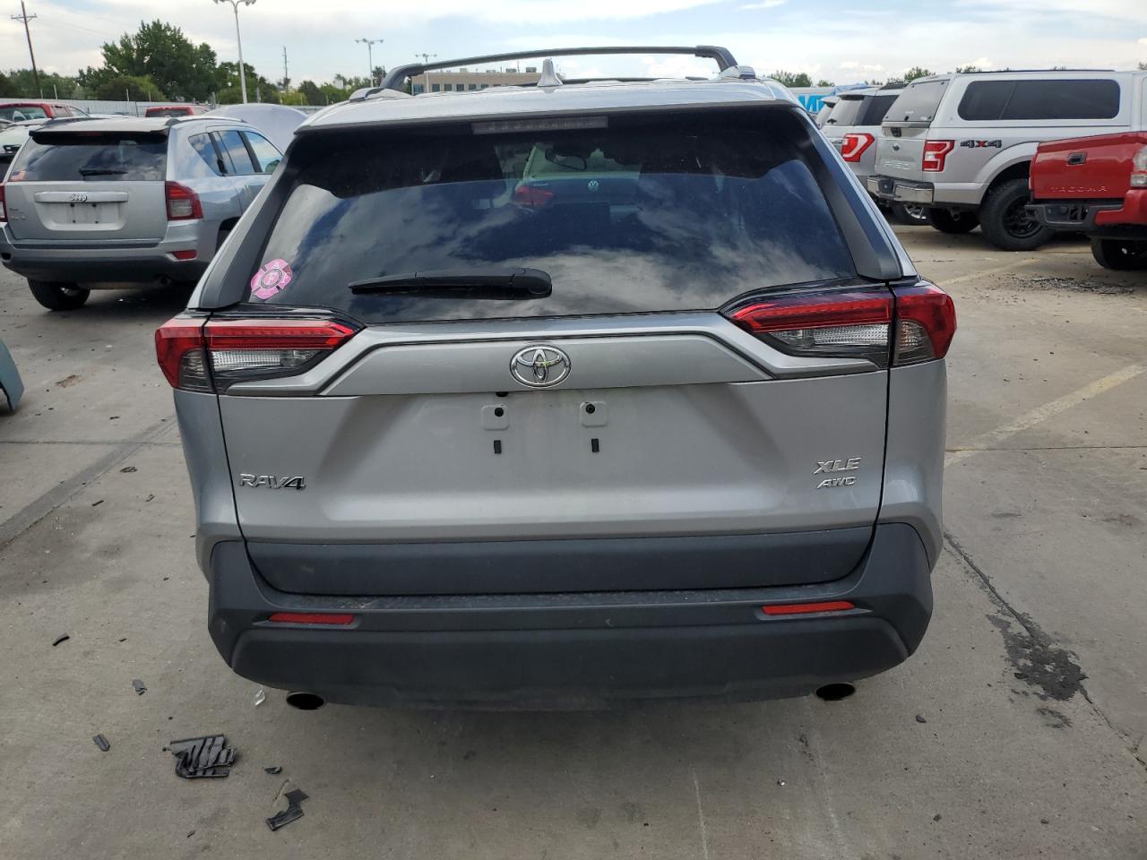 2022 TOYOTA RAV4 XLE VIN:2T3P1RFV3NC291195