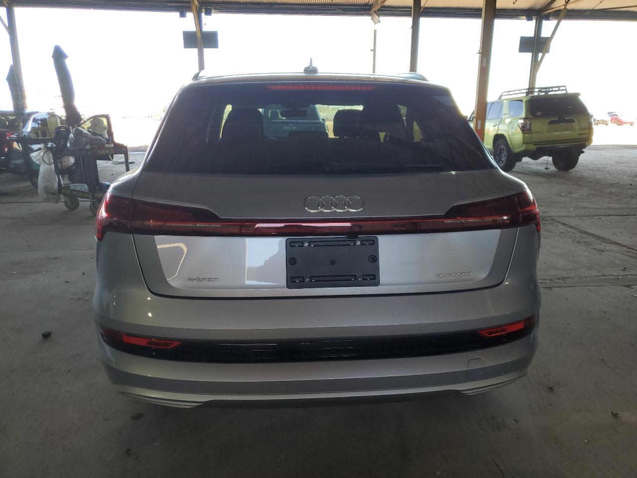 2022 AUDI E-TRON PREMIUM VIN:WA1AAAGE2NB023987