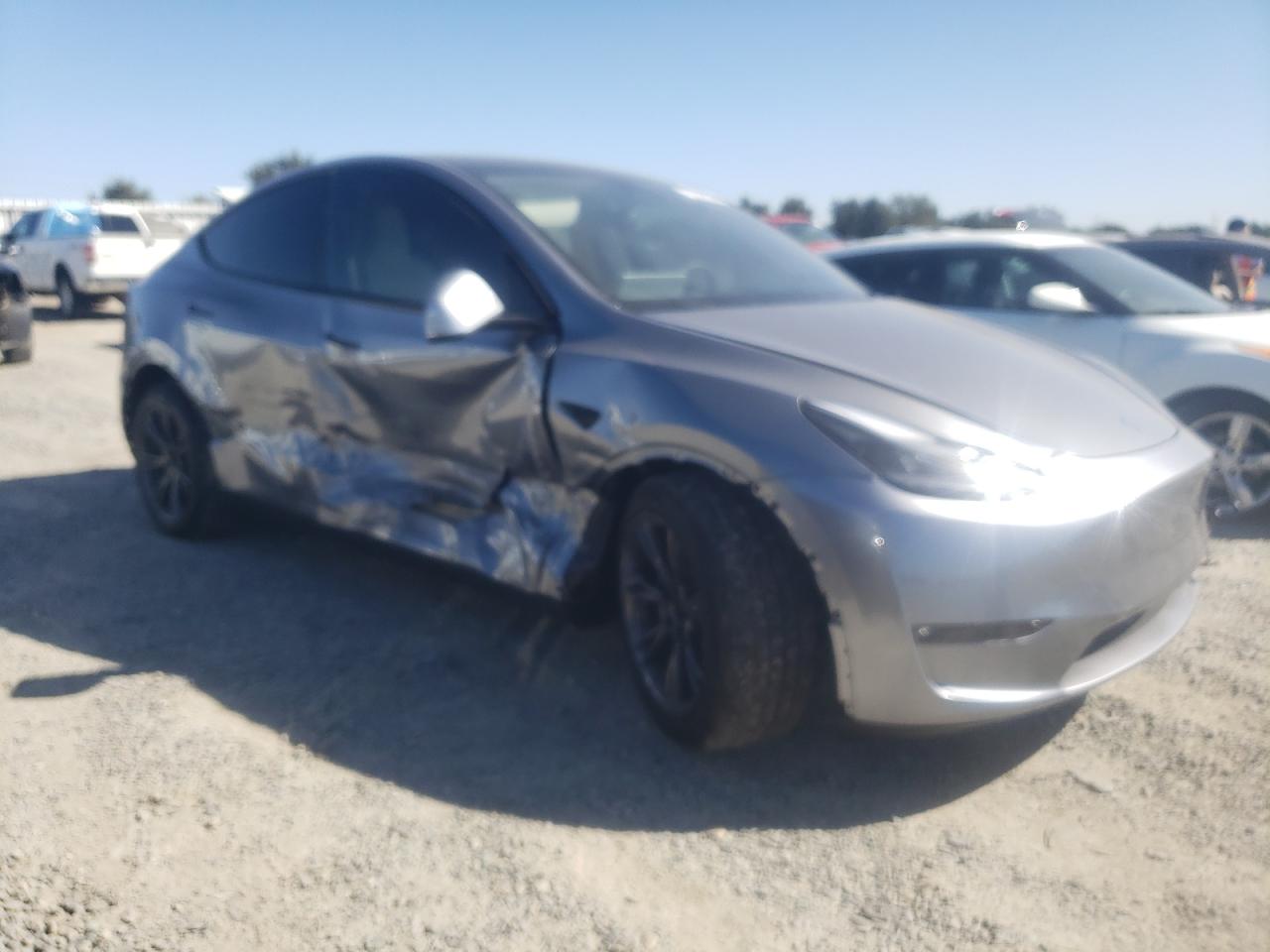 2024 TESLA MODEL Y  VIN:7SAYGAEE6RF178439