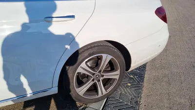 2019 Mercedes-Benz E 220 WDDZF0EB1KA690277 VIN:WDDZF0EB1KA690277