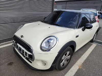 2016 MINI Cooper WMWXT3102G2E25949 VIN:WMWXT3102G2E25949