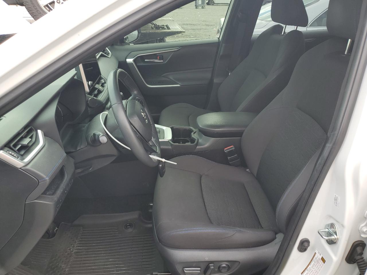 2023 TOYOTA RAV4 SE VIN:JTM16RFV7PD100545